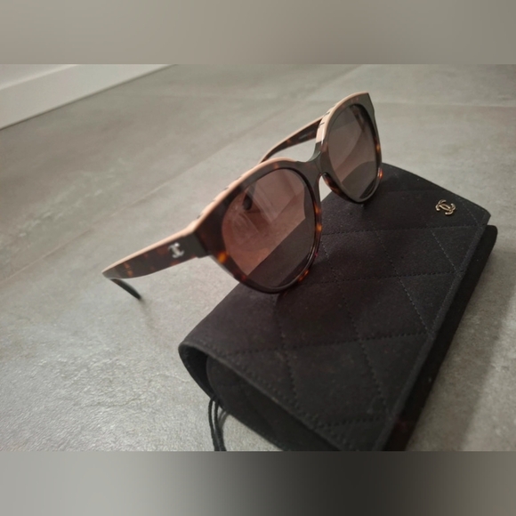 Chanel Butterfly Sunglasses 5414 main image 8